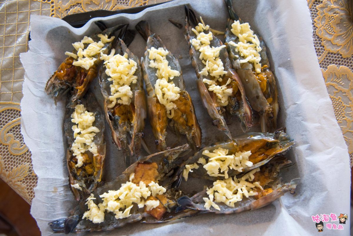 【自已動手蝦料理】現釣活跳跳泰國蝦，並自製焗烤蝦、奶油蝦料理