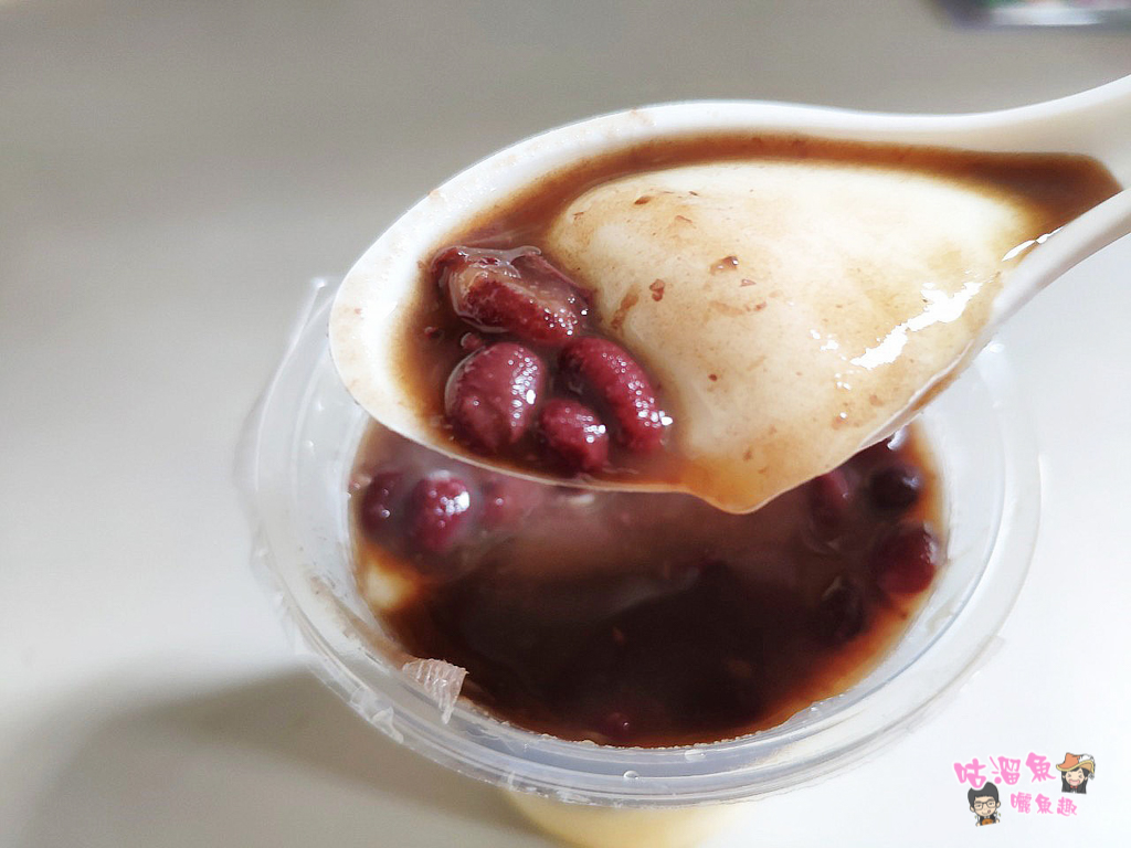 【台南美食】奇林鮮乳豆花 - 標榜100%純鮮乳製作的甜品，濃醇香令人回味無窮！