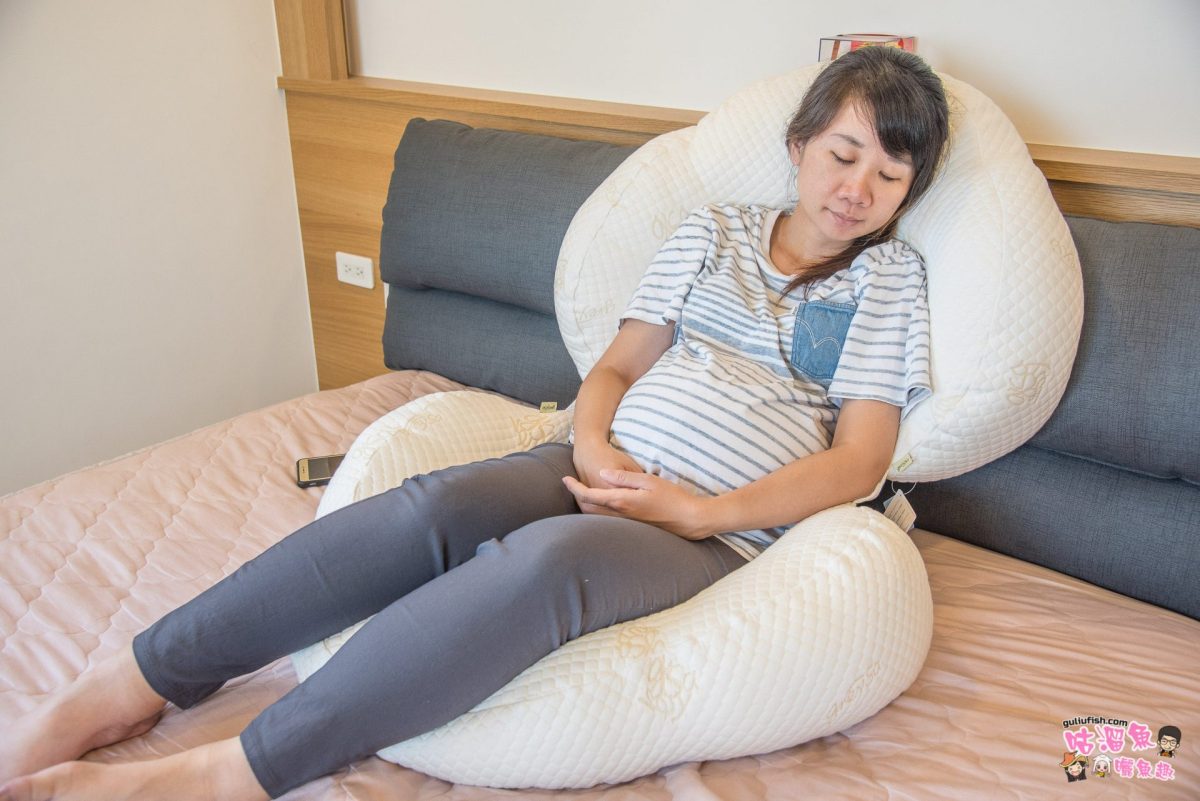 【母嬰用品推薦】GreySa格蕾莎 哺乳護嬰枕 - 實用性高且質地佳的哺乳護嬰枕！一款從孕婦期用到產後哺乳的激推實用性枕