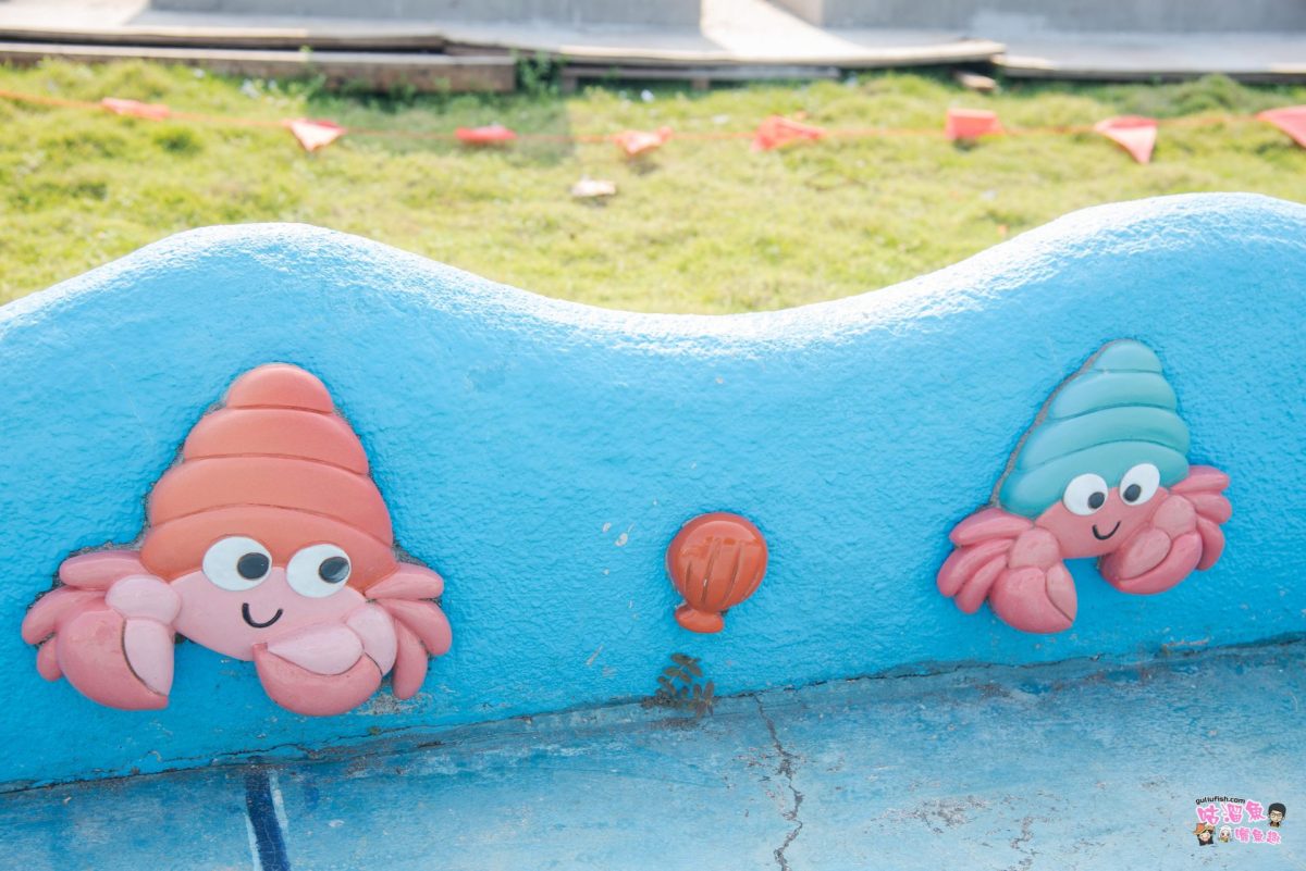 高雄景點》彌陀漁港海岸光廊：免費景點玩不膩！郊區不可錯過的親子玩沙戲水、網美拍照好地方