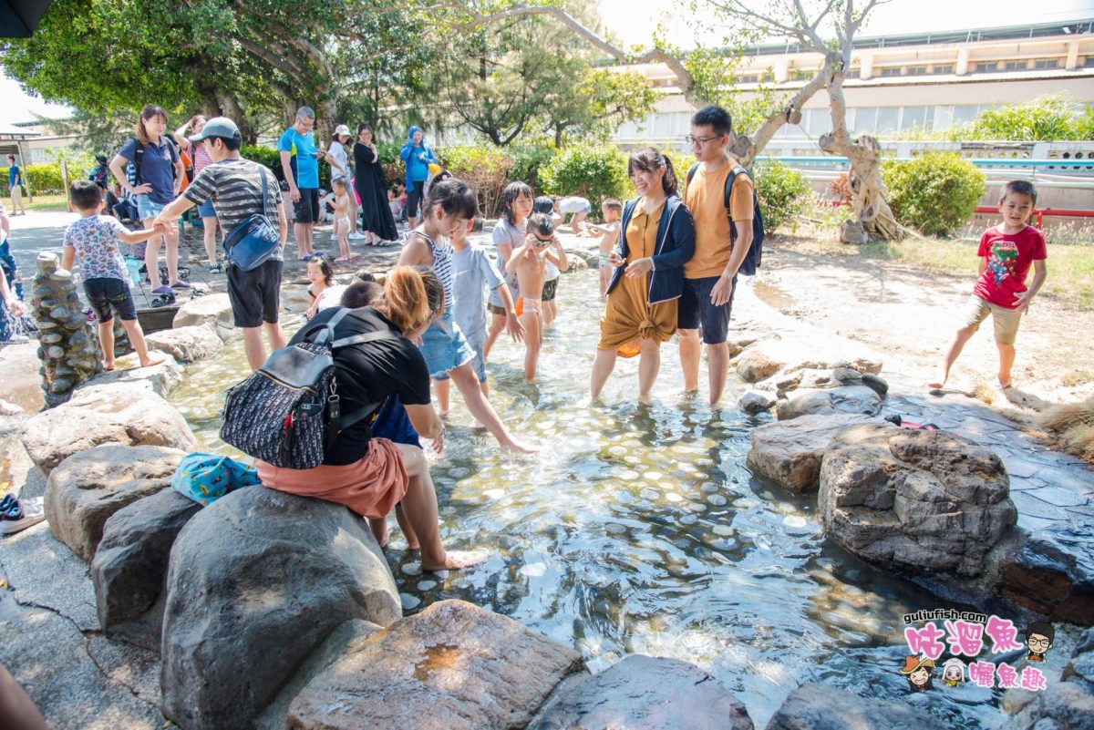 苗栗旅遊景點》免費親子景點！受歡迎的海洋溫泉泡腳池、孩童戲水區，適合遛小孩的好去處
