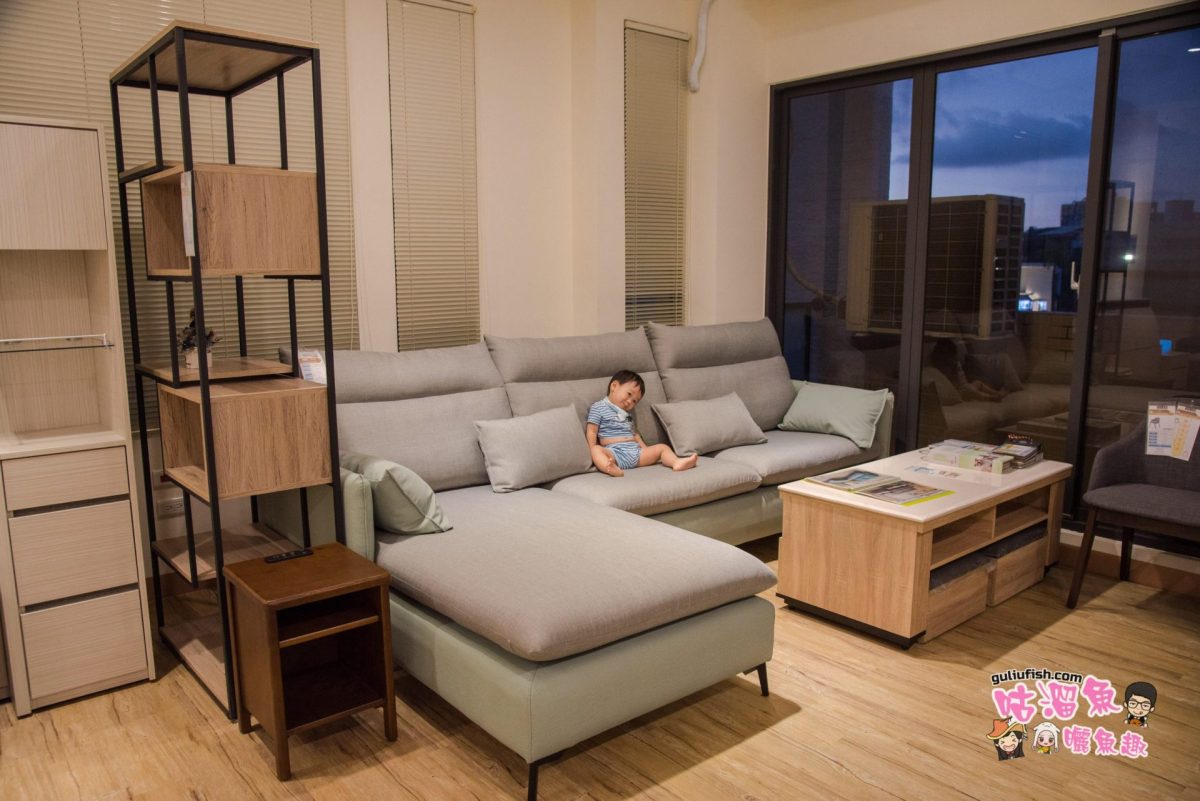 台南家具推薦》新穎設計的居家家具，家具享3年保固並擁有到府安裝服務：日本直人木業