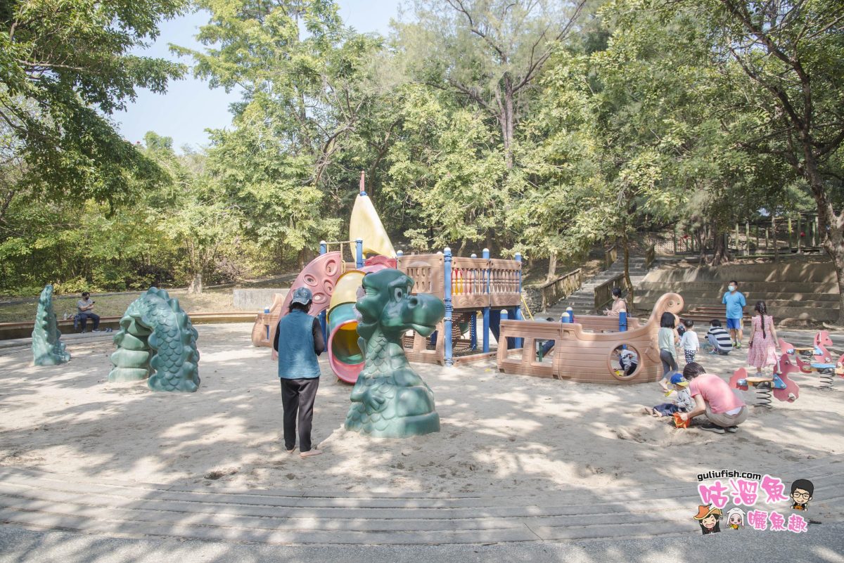 高雄景點》新景點！澄清湖 迷宮花園 穿越迷宮發現新驚奇，隱藏在市區風景區裡的哈比屋，還有兒童遊具設施可以玩