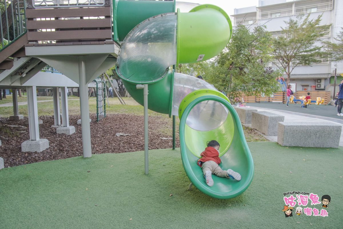 屏東景點》和平公園 超放電、超好玩、超廣敞的特色主題親子公園，免費玩也能讓玩得很盡興