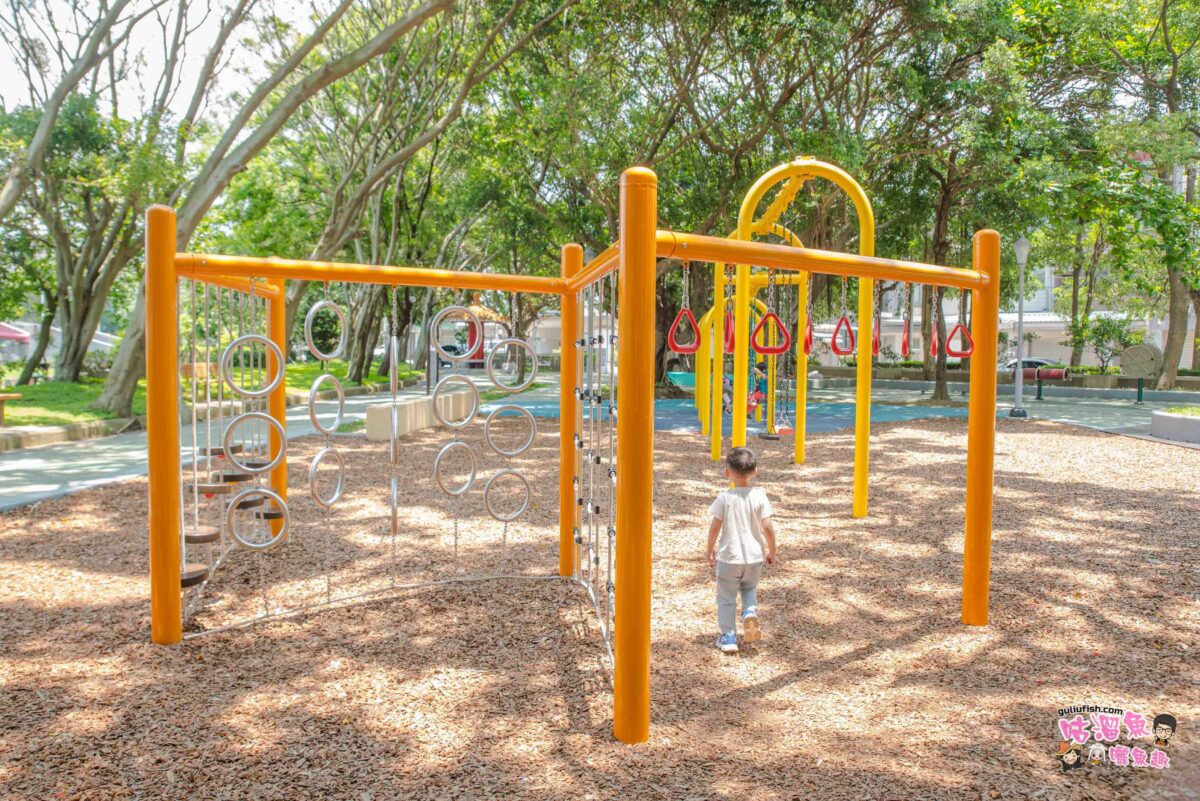 新竹親子景點》公兒27 搖擺的甲蟲公園 & 公兒9 鳳凰飛翔遊戲場 | 兩個主題一次滿足！走路就能到的親子共融遊戲場，小孩放電好去處