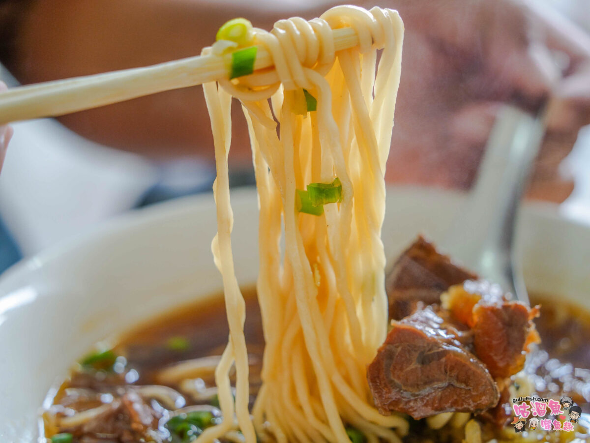 大雅牛肉麵 | 有冷氣且好停車，隱藏巷弄裡的在地人必吃小吃美食！