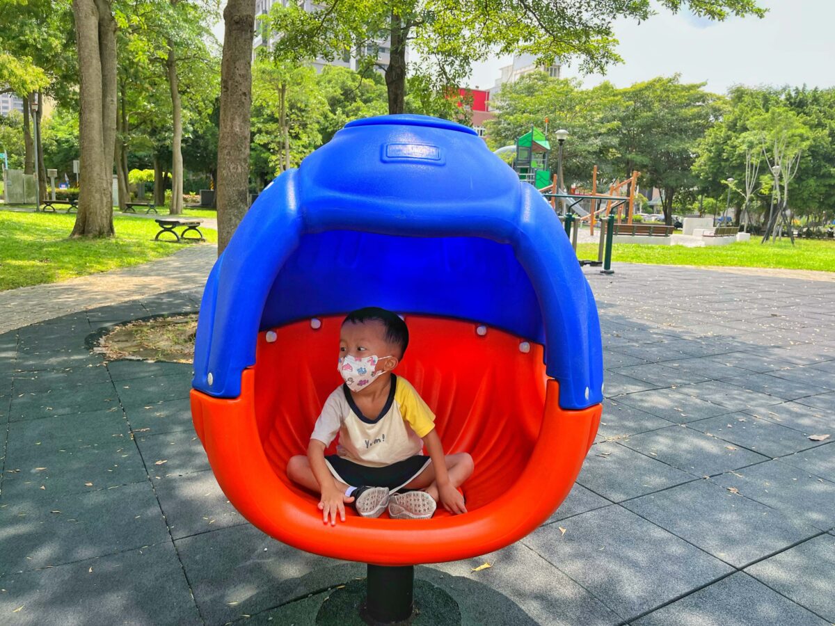 傑克小路公園(高鐵兒九公園) | 新竹竹北親子公園帶你走進童話故事，跟著傑克爬豆莖溜滑梯及多種攀爬關卡