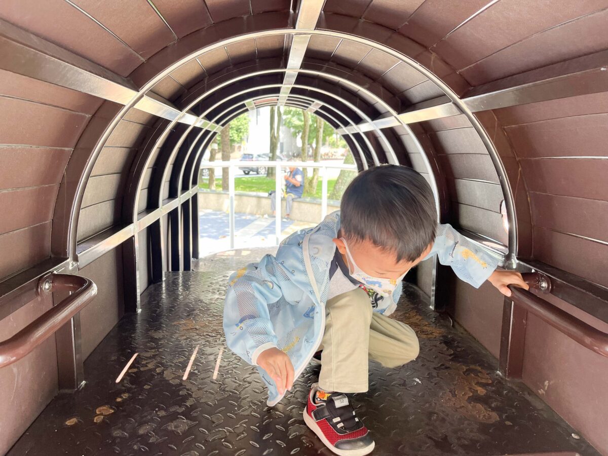 南興公園特色遊戲場 | 台北南港親子公園，飛天小火車主題公園有趣又吸睛