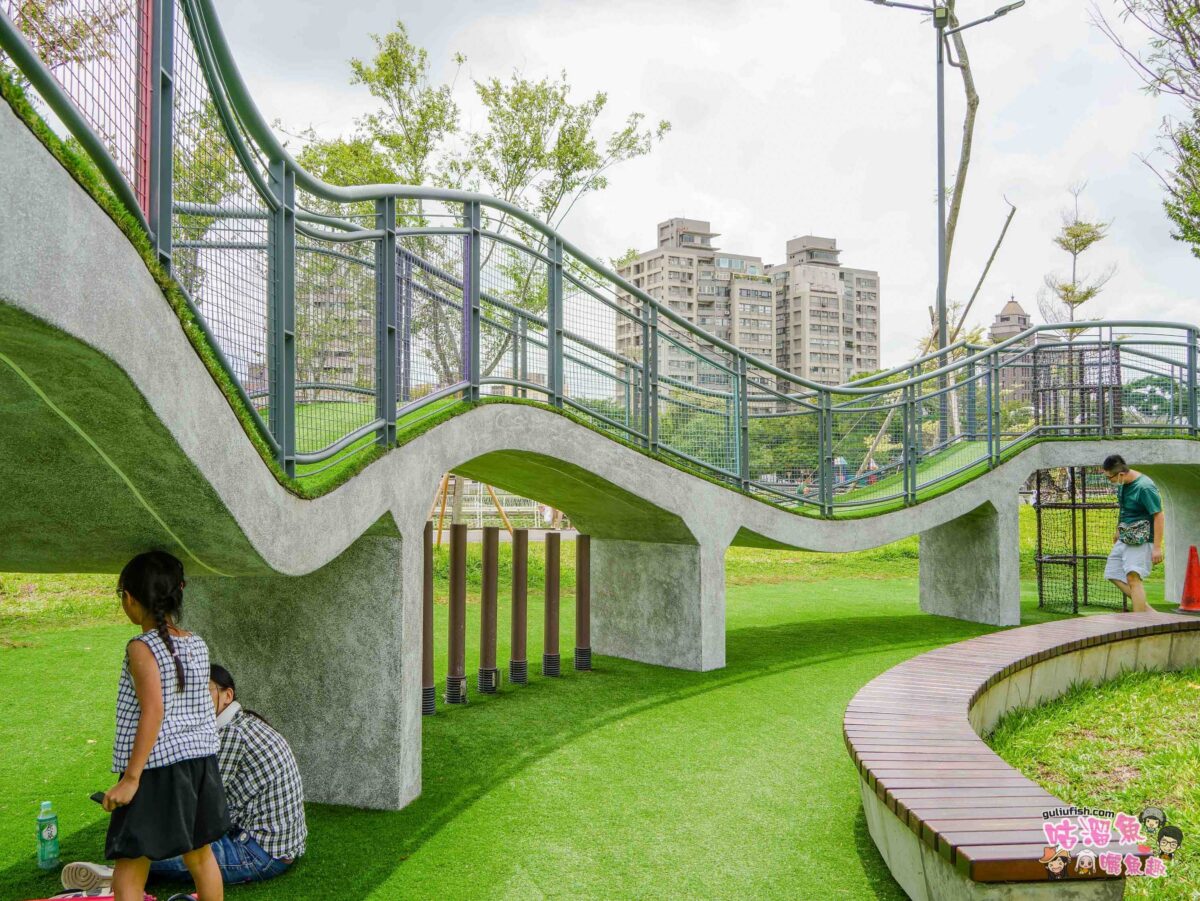 南崁溪桃園區第一河濱公園共融式遊戲場 | 桃園免費親子景點推薦！結合七感體驗打造適合全齡的遊憩環境， 還可騎自行車觀賞河景十分愜意