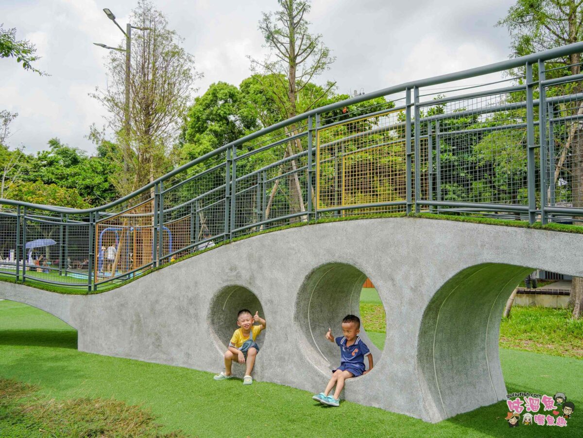 南崁溪桃園區第一河濱公園共融式遊戲場 | 桃園免費親子景點推薦！結合七感體驗打造適合全齡的遊憩環境， 還可騎自行車觀賞河景十分愜意