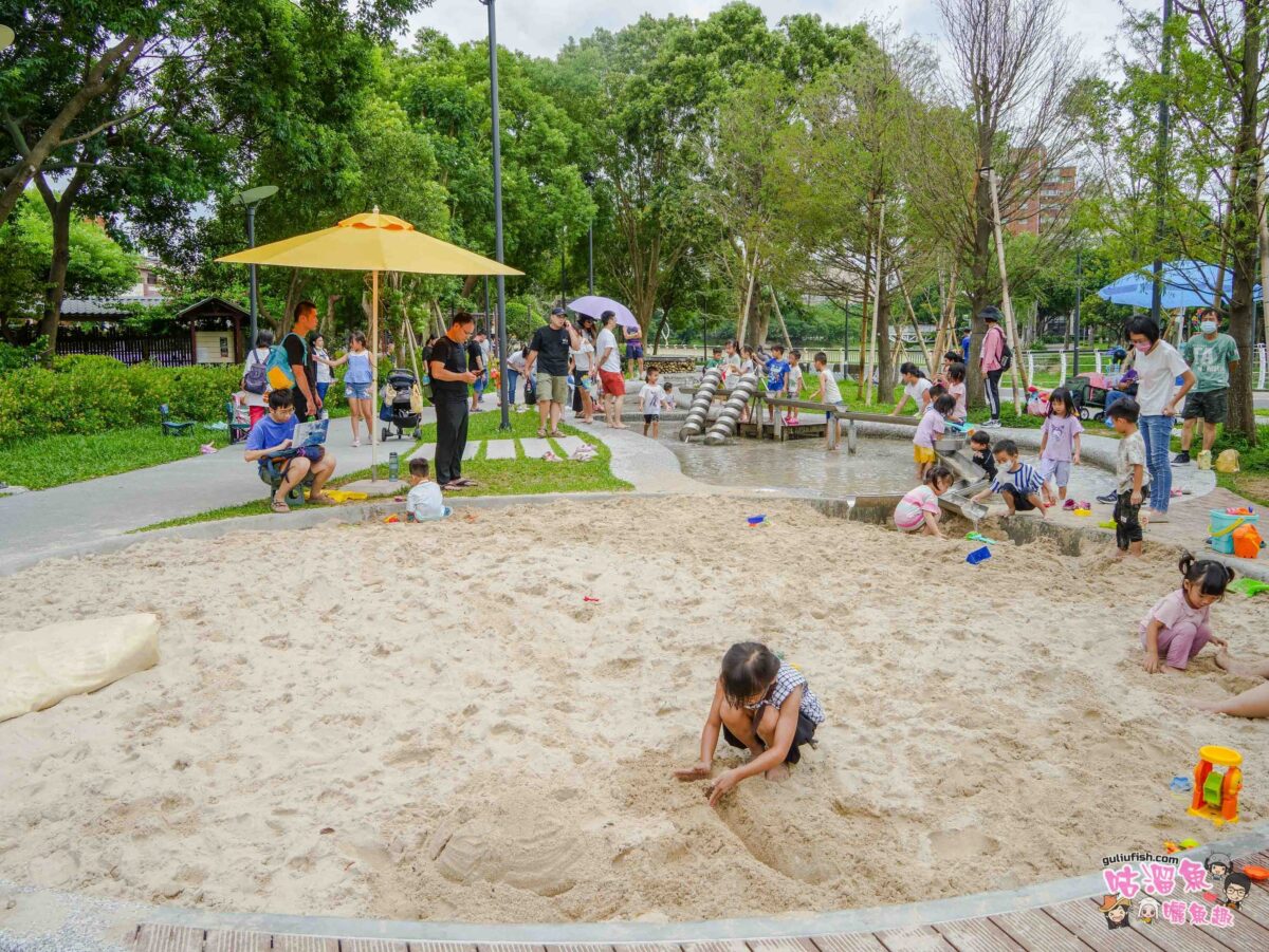 南崁溪桃園區第一河濱公園共融式遊戲場 | 桃園免費親子景點推薦！結合七感體驗打造適合全齡的遊憩環境， 還可騎自行車觀賞河景十分愜意