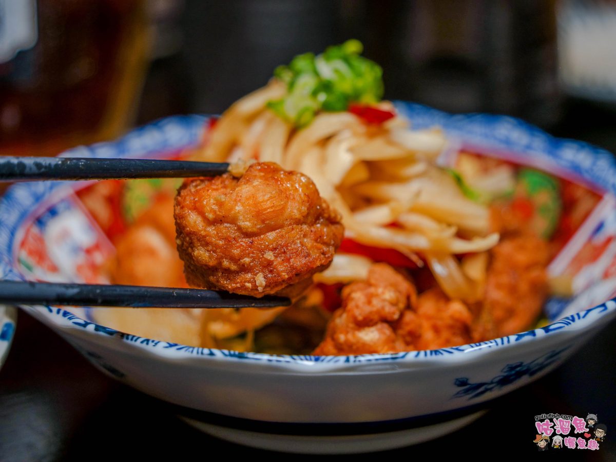 高雄》柶築晚酌の店 | 濃厚日式氛圍居酒食屋好聚處！多道特色料理好吃且值得推薦的深夜食堂好選擇