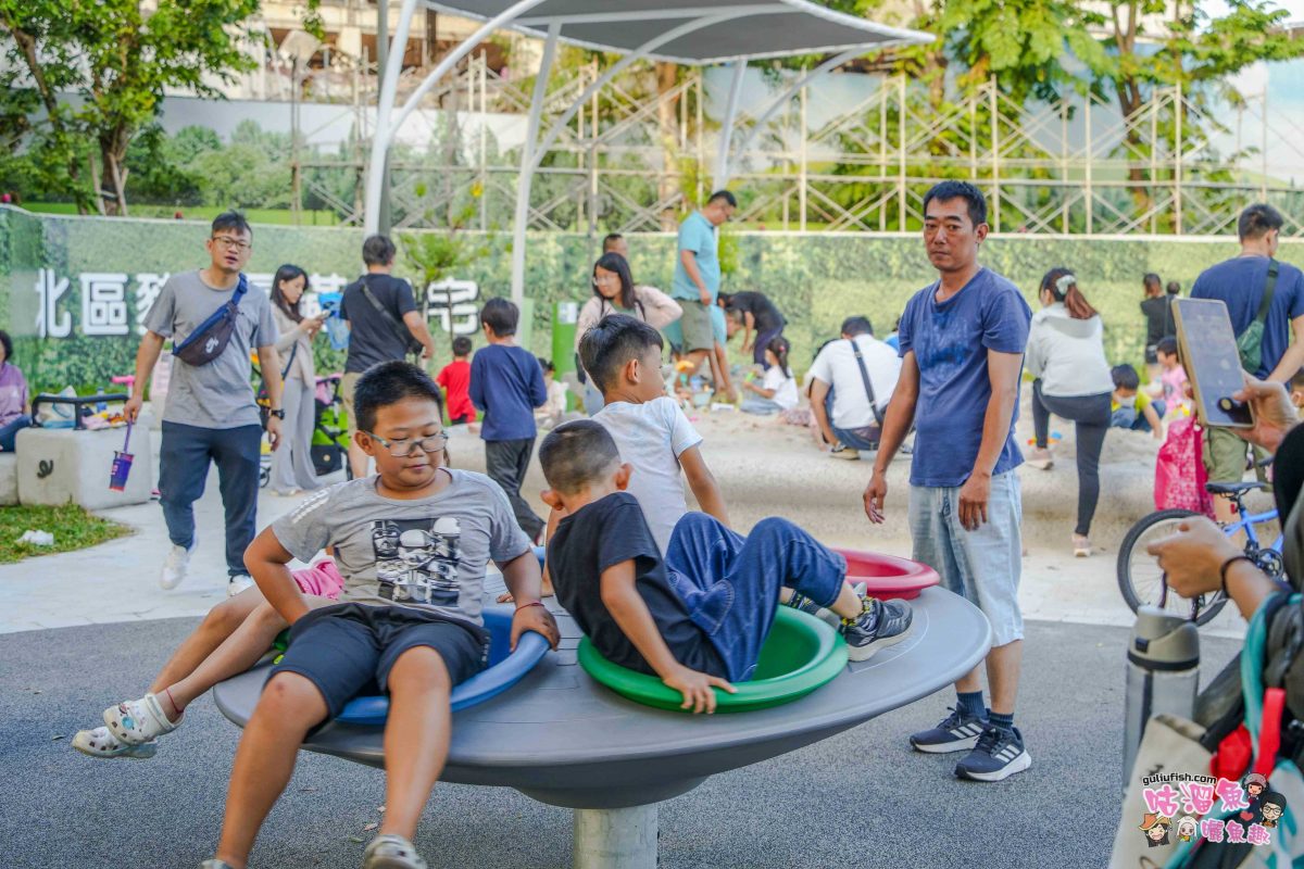 台中親子公園》豬事圓滿公園 | 以可愛小豬為主題打造的共融遊戲場，既可愛又好玩，大人也可一旁野餐