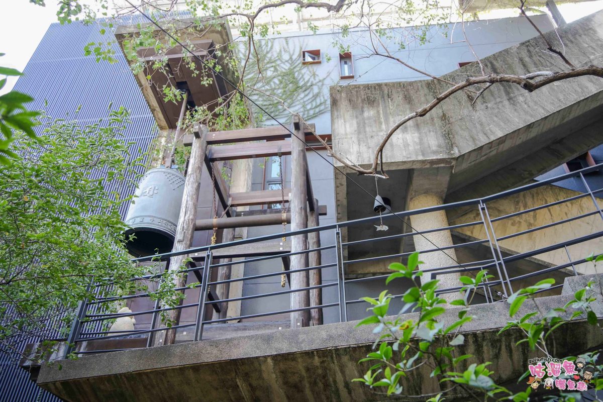 台中景點》大里菩薩寺 | 充滿綠意及禪意的文化建築，讓人彷彿走入叢林秘境般，可體驗頌缽療癒