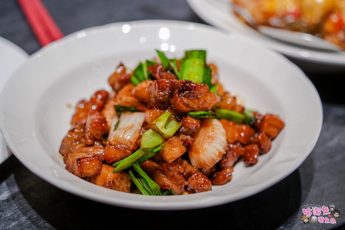 高雄美食》白玉樓新譯經典台菜 | 夢時代美食餐廳推薦！懷舊酒家菜經典呈現，適合多人聚餐的好選擇