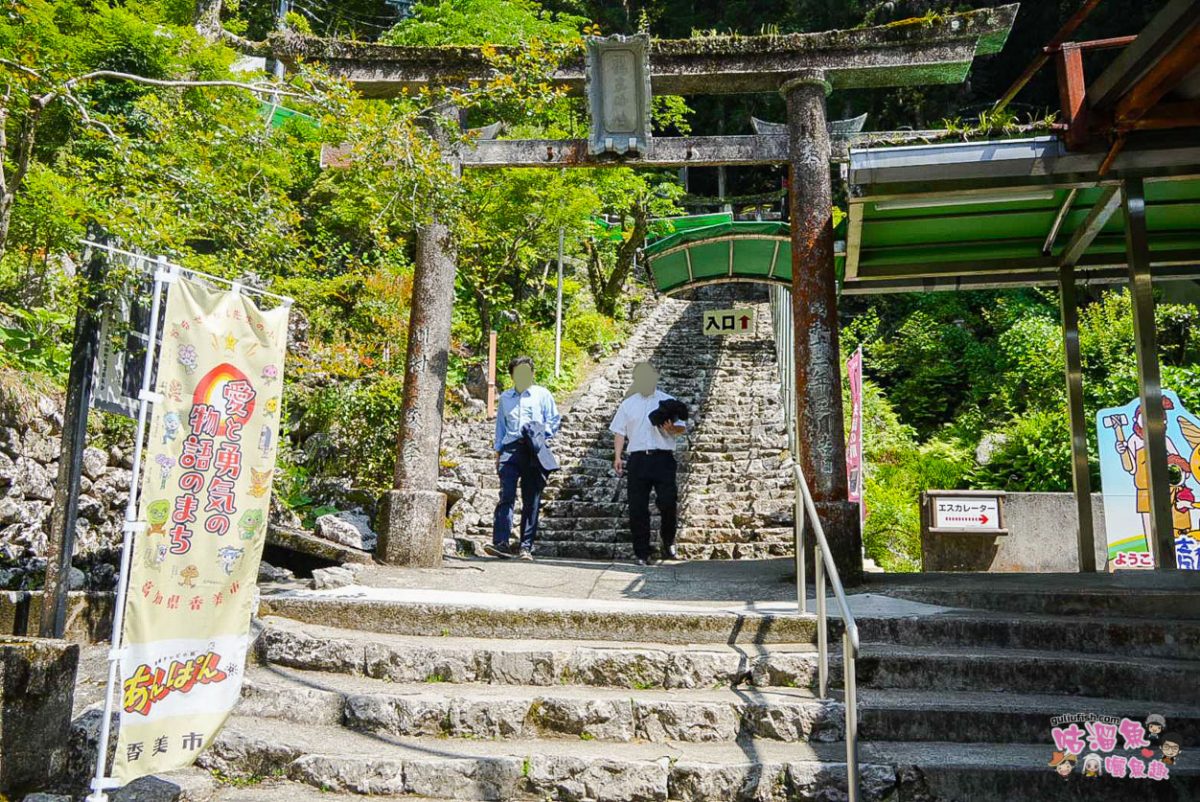 日本旅遊》高知景點一日遊 | 麗星郵輪探索星號岸上觀光行程，桂濱海灘/龍河洞 /坂本龍馬紀念館/弘人市場/帶屋町商店街