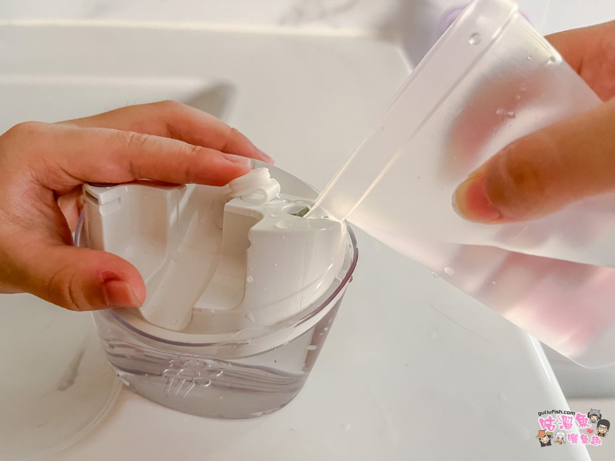 YAMASAKI 山崎家電 | 吹風機、掛燙機皆折疊好便攜，規格為全球通用，外出旅遊的好幫手