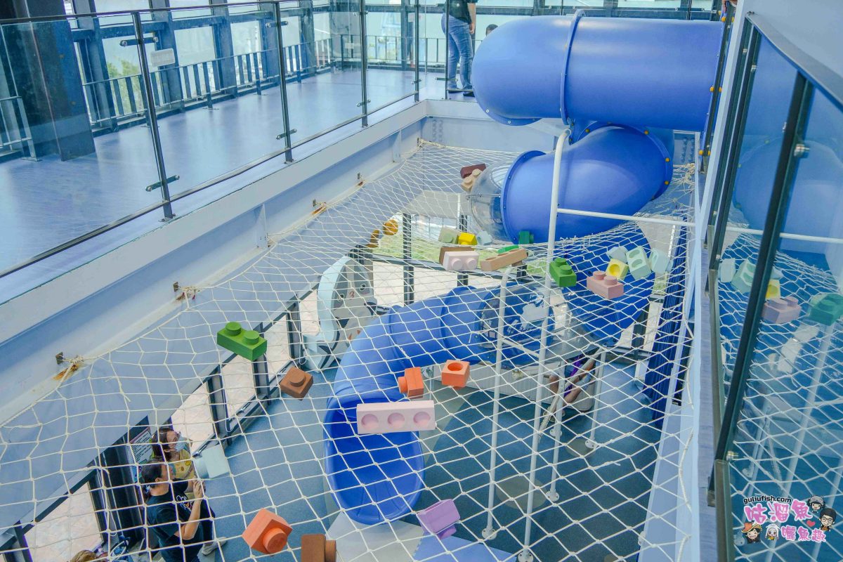高雄親子景點》蚵子寮海洋漁業親子館 | 室內戶外玩翻天！寓教於樂的海洋主題親子館，還可愜意賞漁港景緻，周邊吃海鮮