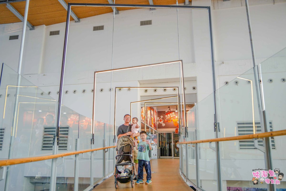 南投景點》樹德半山夢工廠 | 夢幻趣味多元室內景點！擁有全球最大室內木構巨樹、全台室內最高攀岩牆，好吃好玩一站滿足