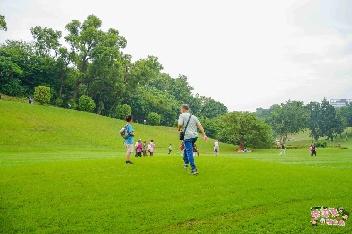 高雄景點》高雄果嶺自然公園 | 高雄最大規模都會綠洲！70 公頃休閒散步運動綠地廣場免費入園