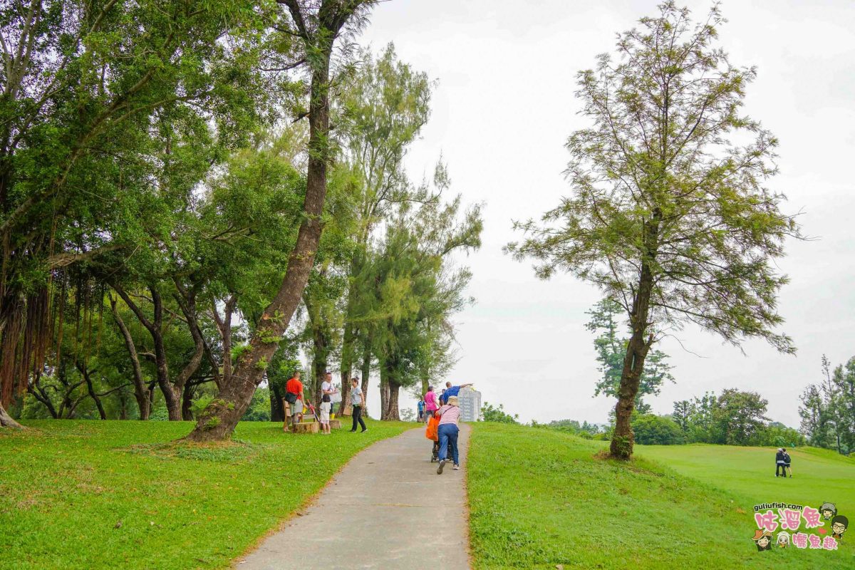 高雄景點》高雄果嶺自然公園 | 高雄最大規模都會綠洲！70 公頃休閒散步運動綠地廣場免費入園