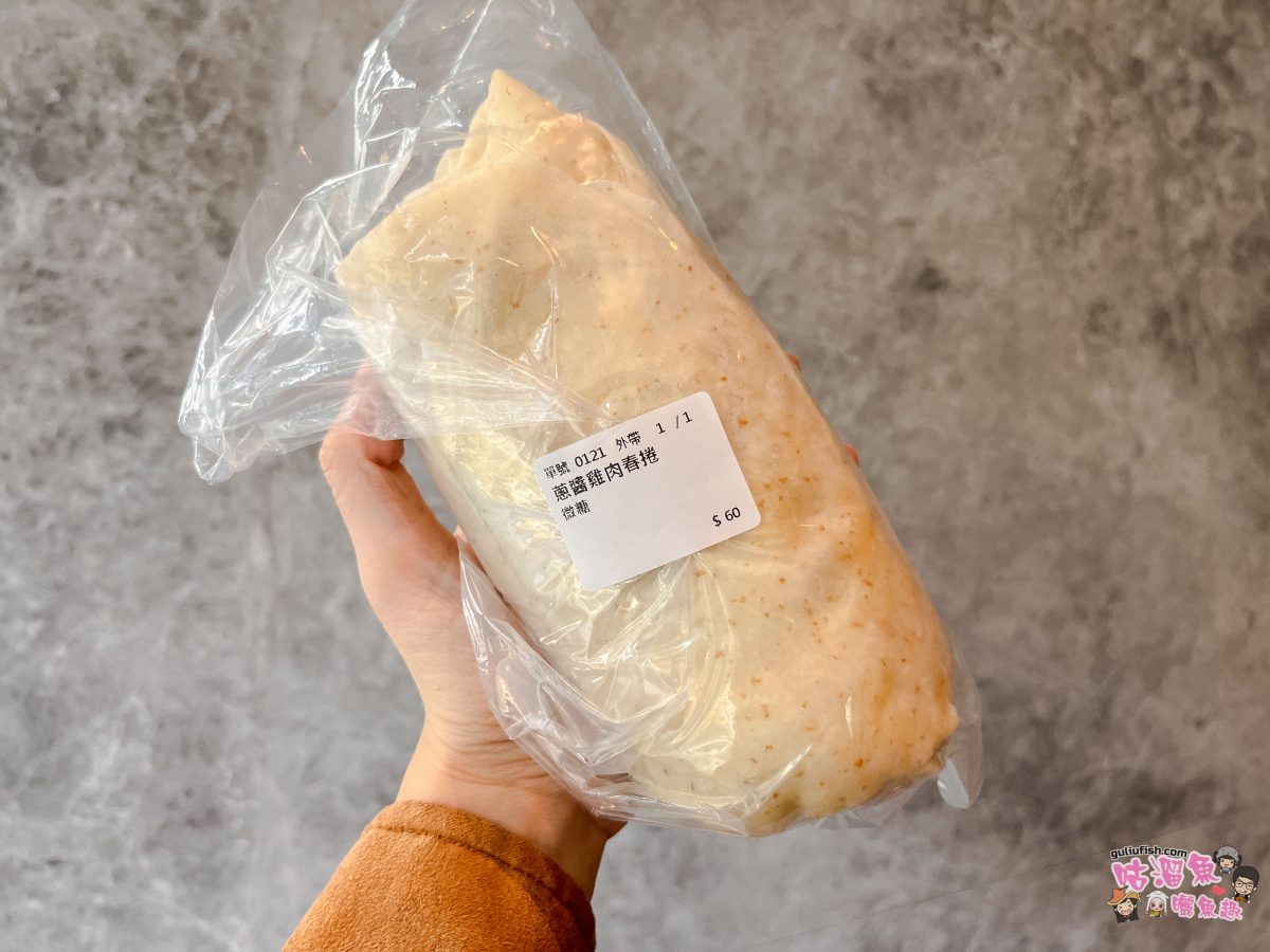 高雄美食》春捲小舖 | 高醫便宜大顆又餡料超飽滿的平價美食