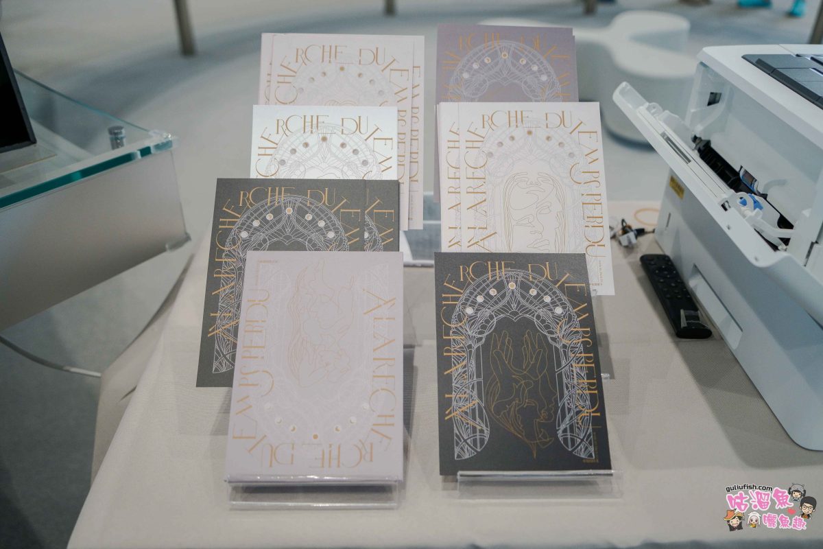 台中景點》臺中綠美圖 | 隱藏公園裡的絕美圖書館，森林中的美術館，夢幻白建築結合愜意戶外綠地空間